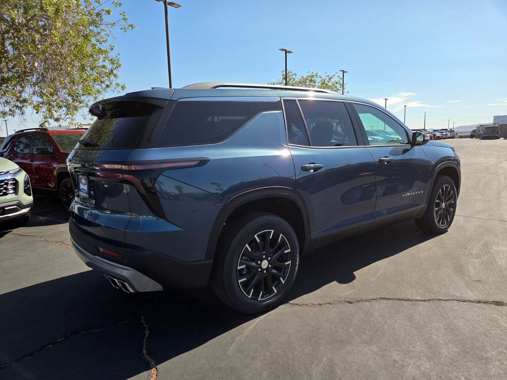 2026 Chevrolet Traverse photo 2