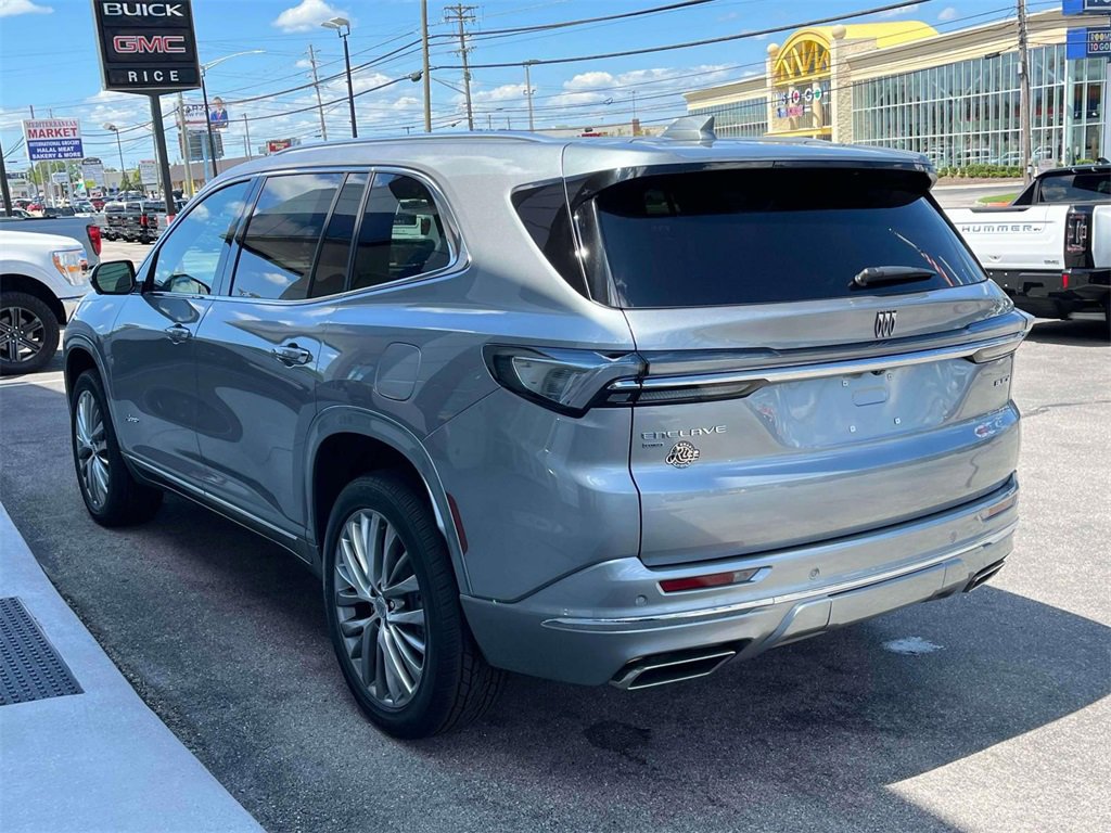 2025 Buick Enclave Avenir photo 5
