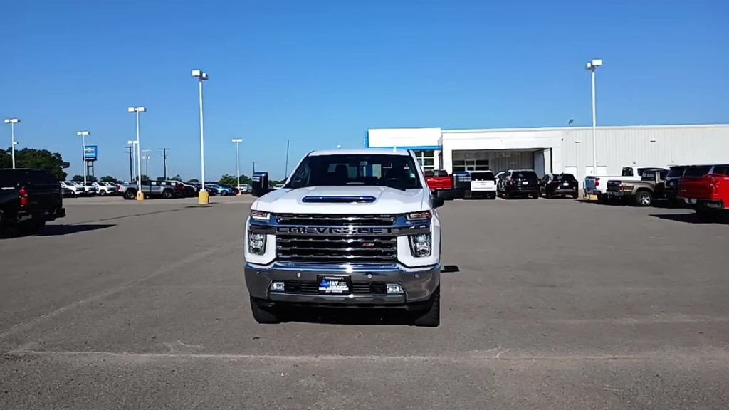 2022 Chevrolet Silverado 2500HD LTZ photo 3