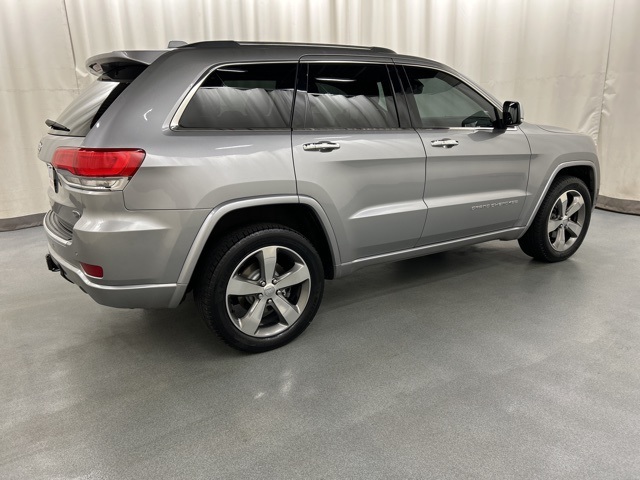 2015 Jeep Grand Cherokee Overland photo 2