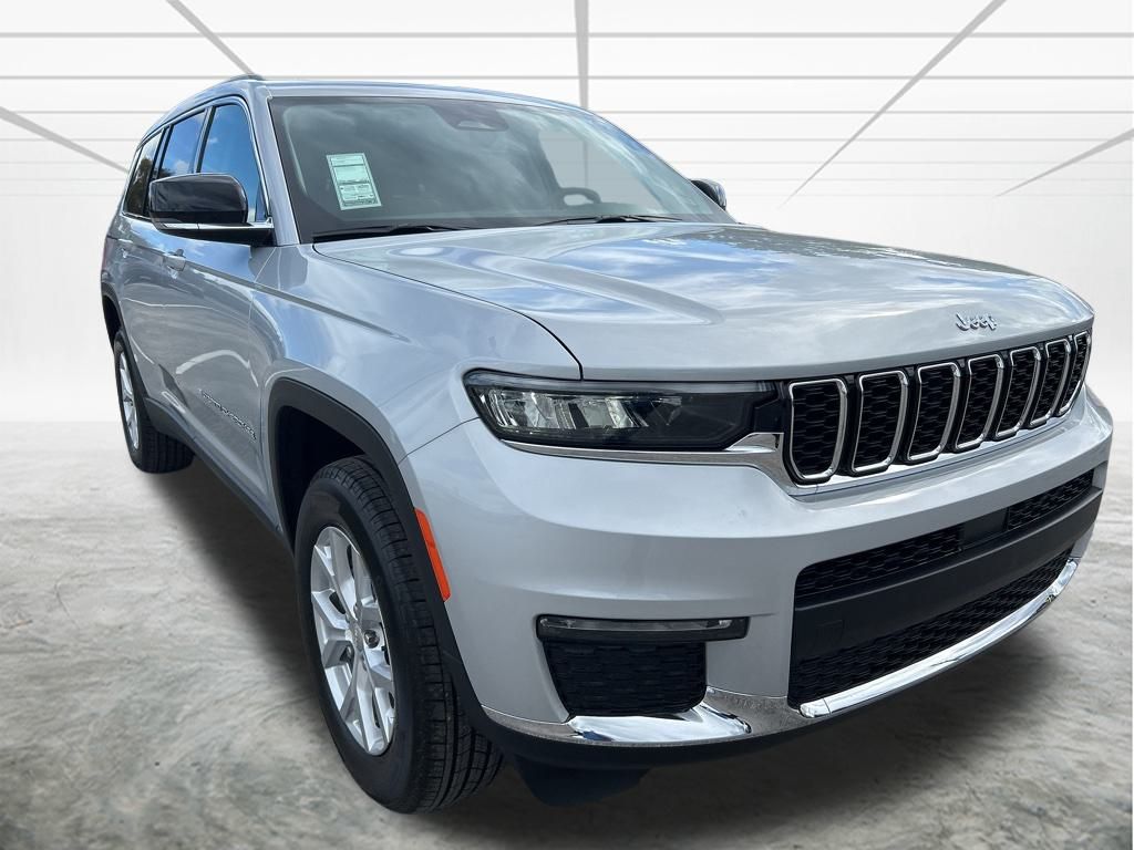 2024 Jeep Grand Cherokee Limited photo 2