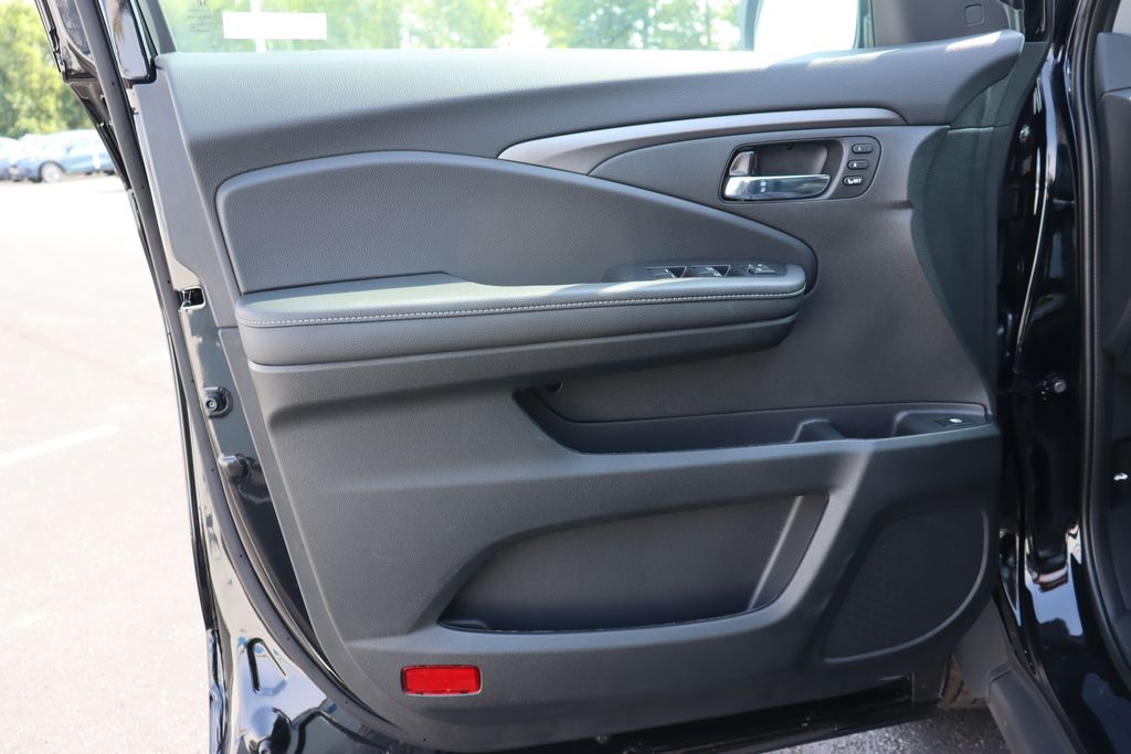 2025 Honda Ridgeline RTL photo 23