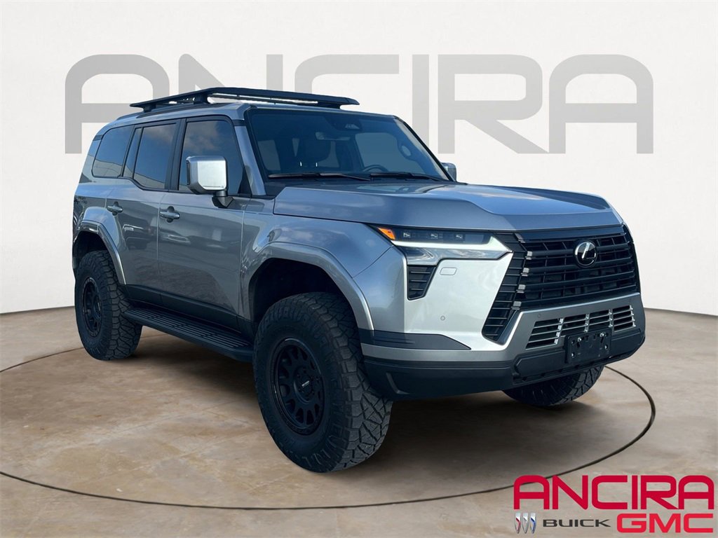 2024 Lexus GX Premium's photo