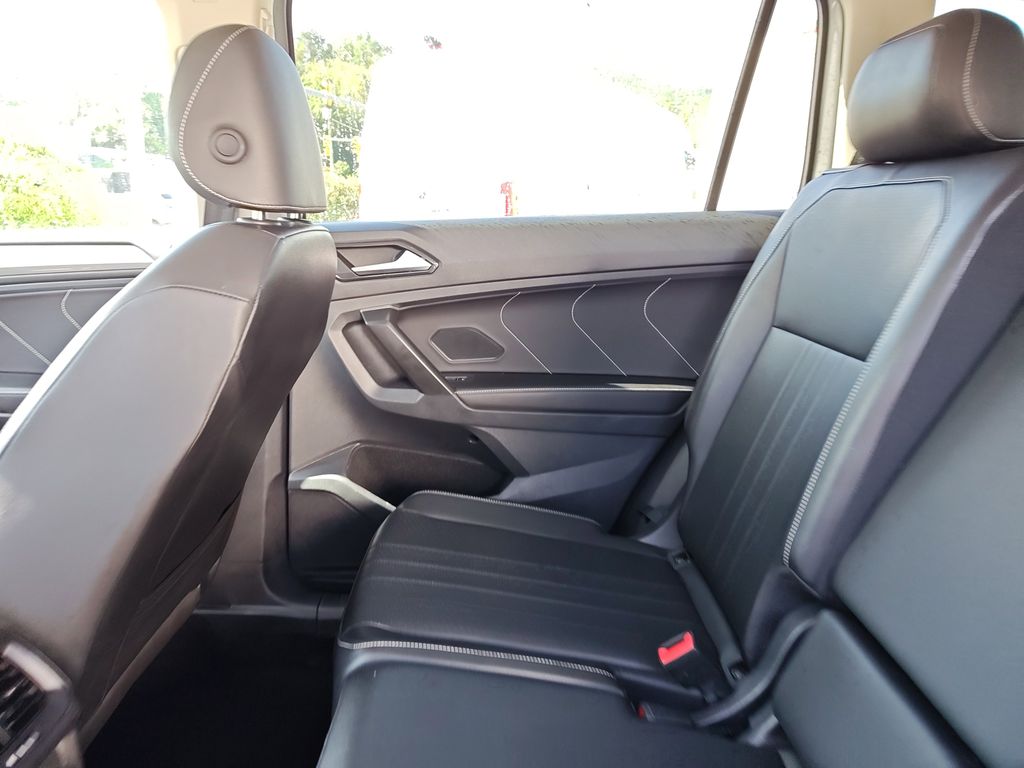 2024 Volkswagen Tiguan SE Wolfsburg Edition photo 25