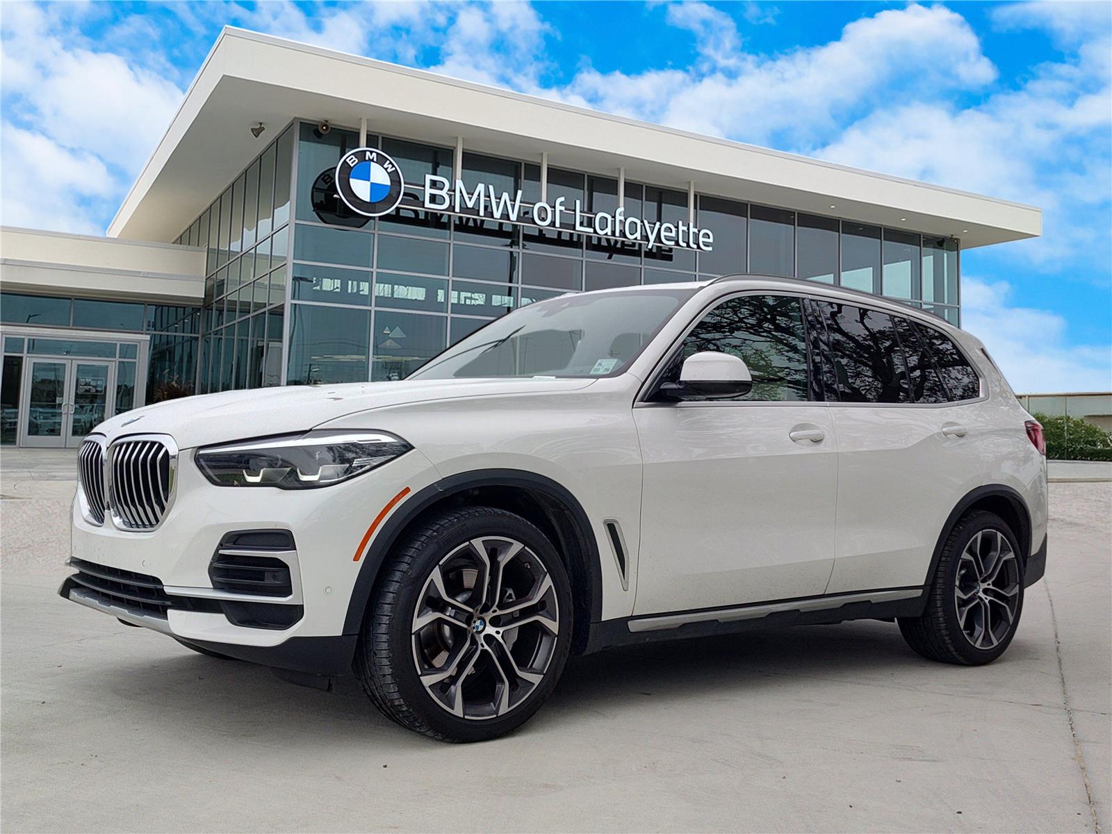 2022 BMW X5 40i's photo