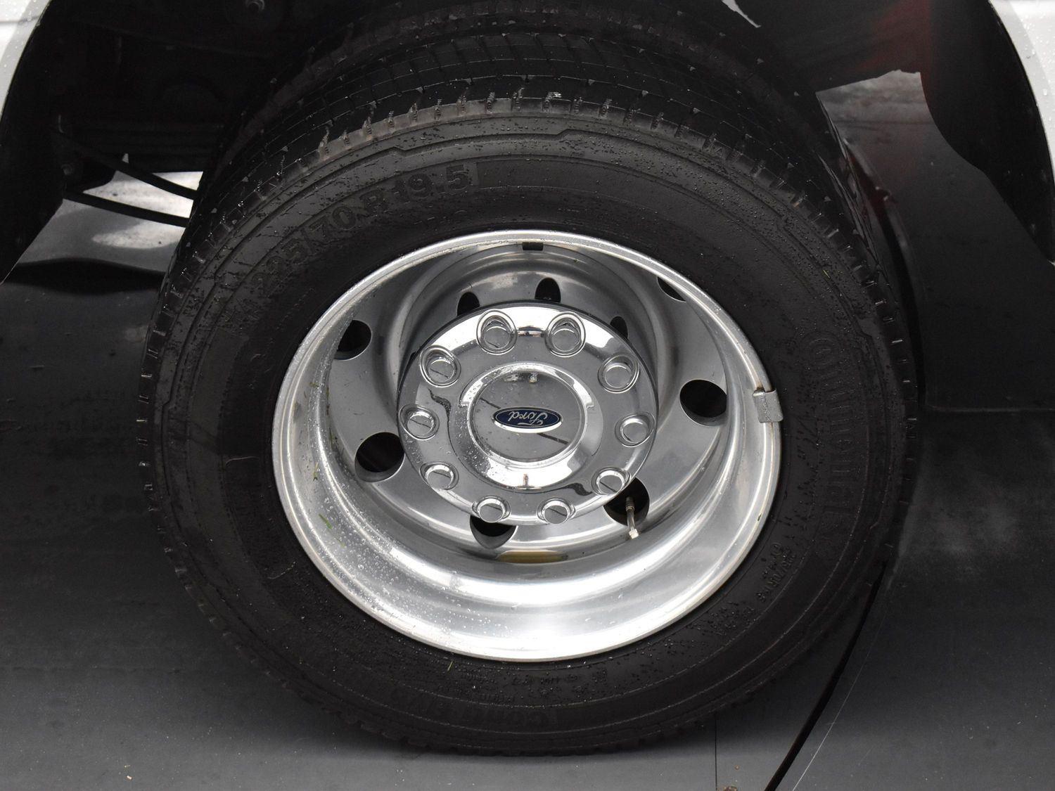 2022 Ford F-450 Platinum photo 32