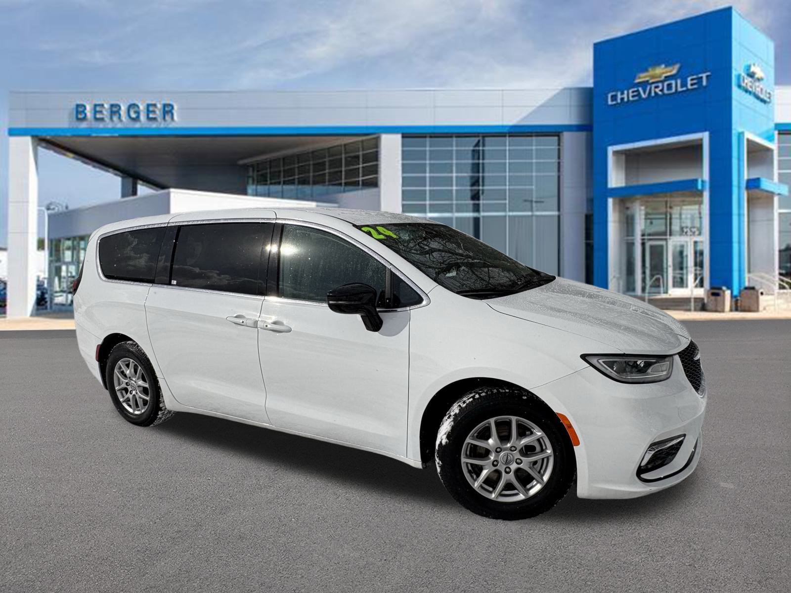 2024 Chrysler Pacifica Touring L