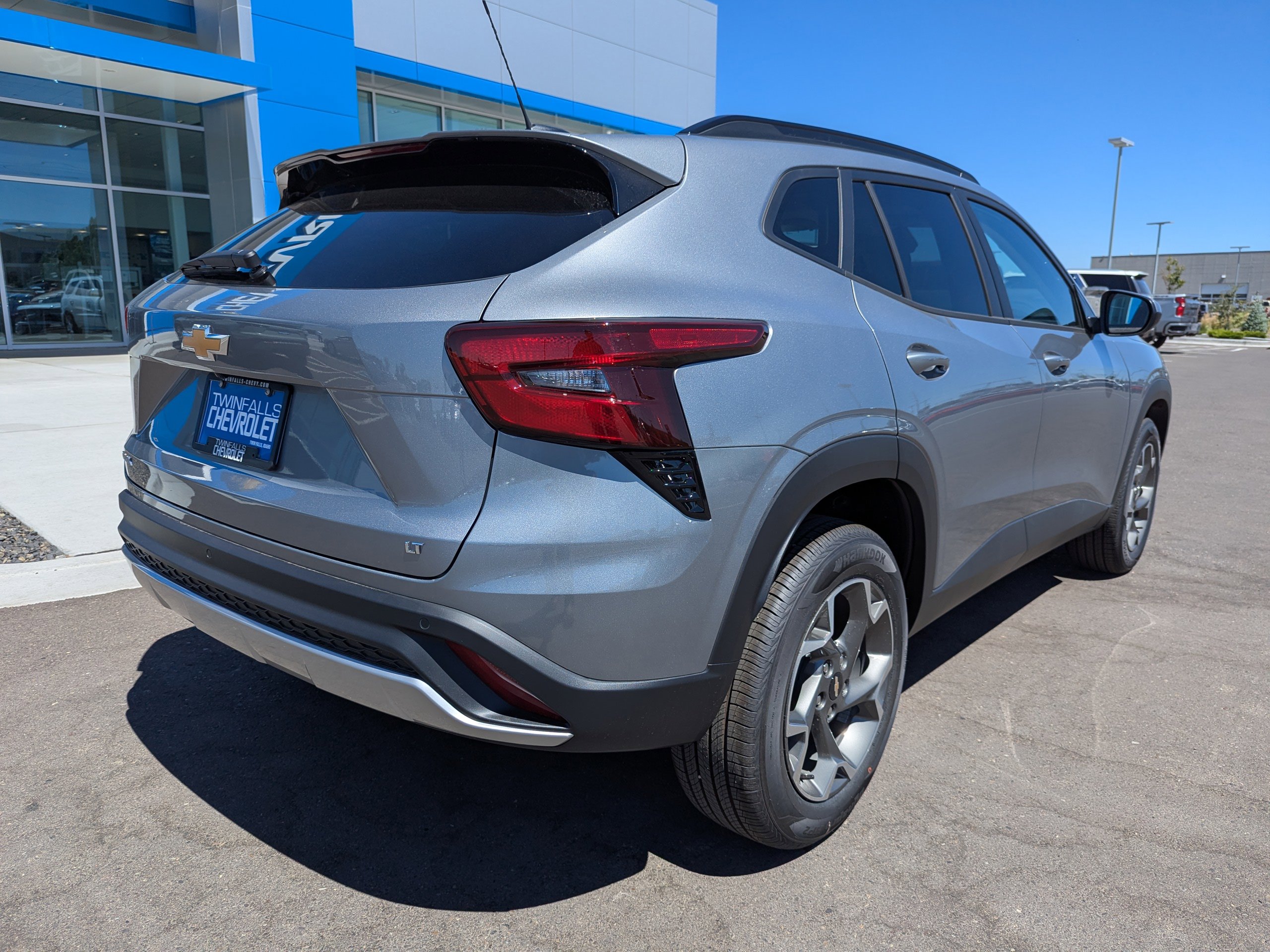 2025 Chevrolet Trax LT photo 29