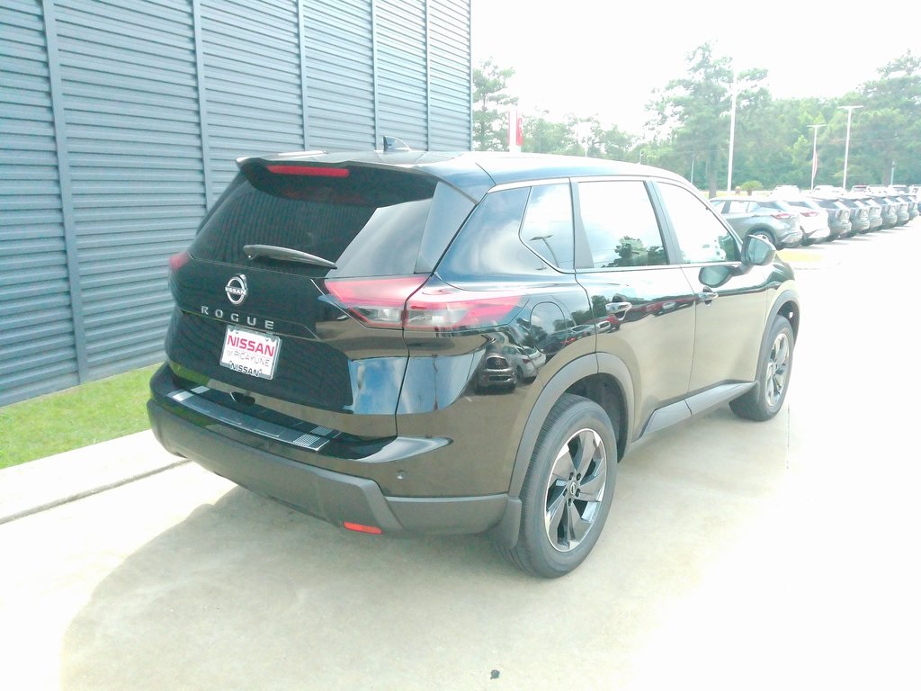 2025 Nissan Rogue SV photo 3