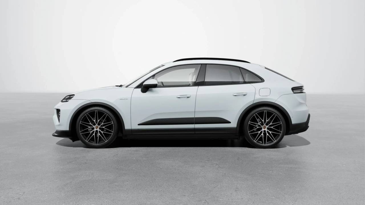 2026 Porsche Macan Electric photo 2