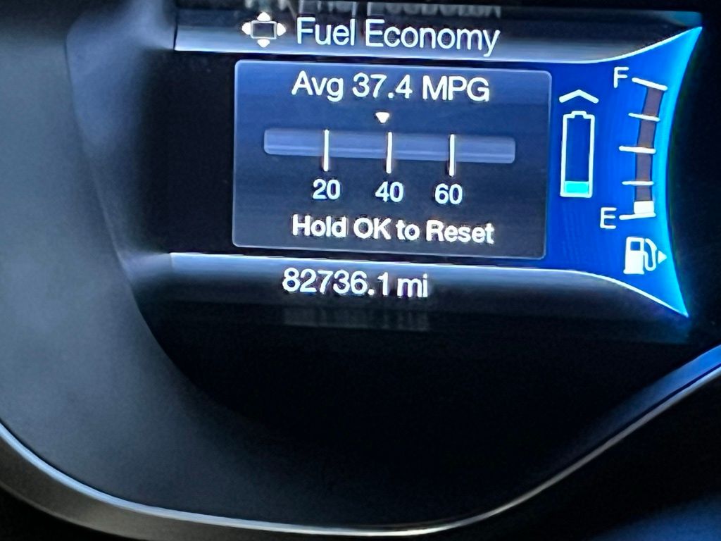 2016 Ford C-Max Energi SEL photo 18