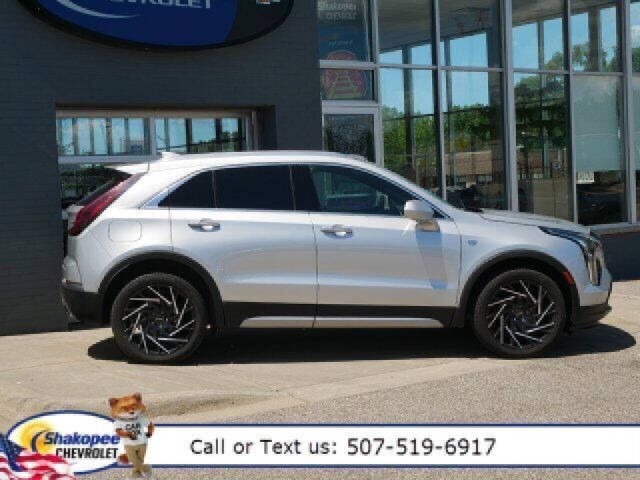 Used 2020 Cadillac XT4 Premium Luxury with VIN 1GYFZDR4XLF059503 for sale in Shakopee, Minnesota
