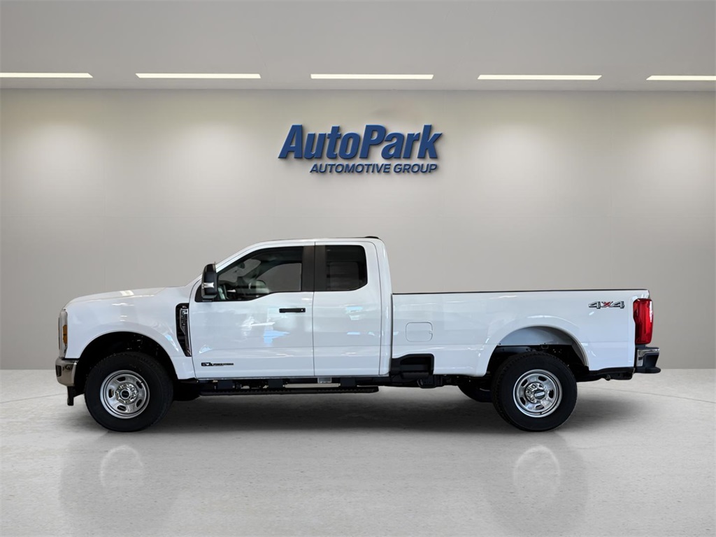 2026 Ford F-350 XL photo 3