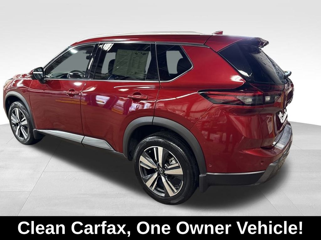 2024 Nissan Rogue SL photo 2