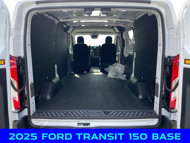 2025 Ford Transit photo 4