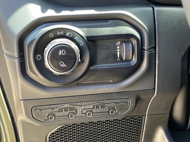 2025 Jeep Gladiator Sport S photo 27