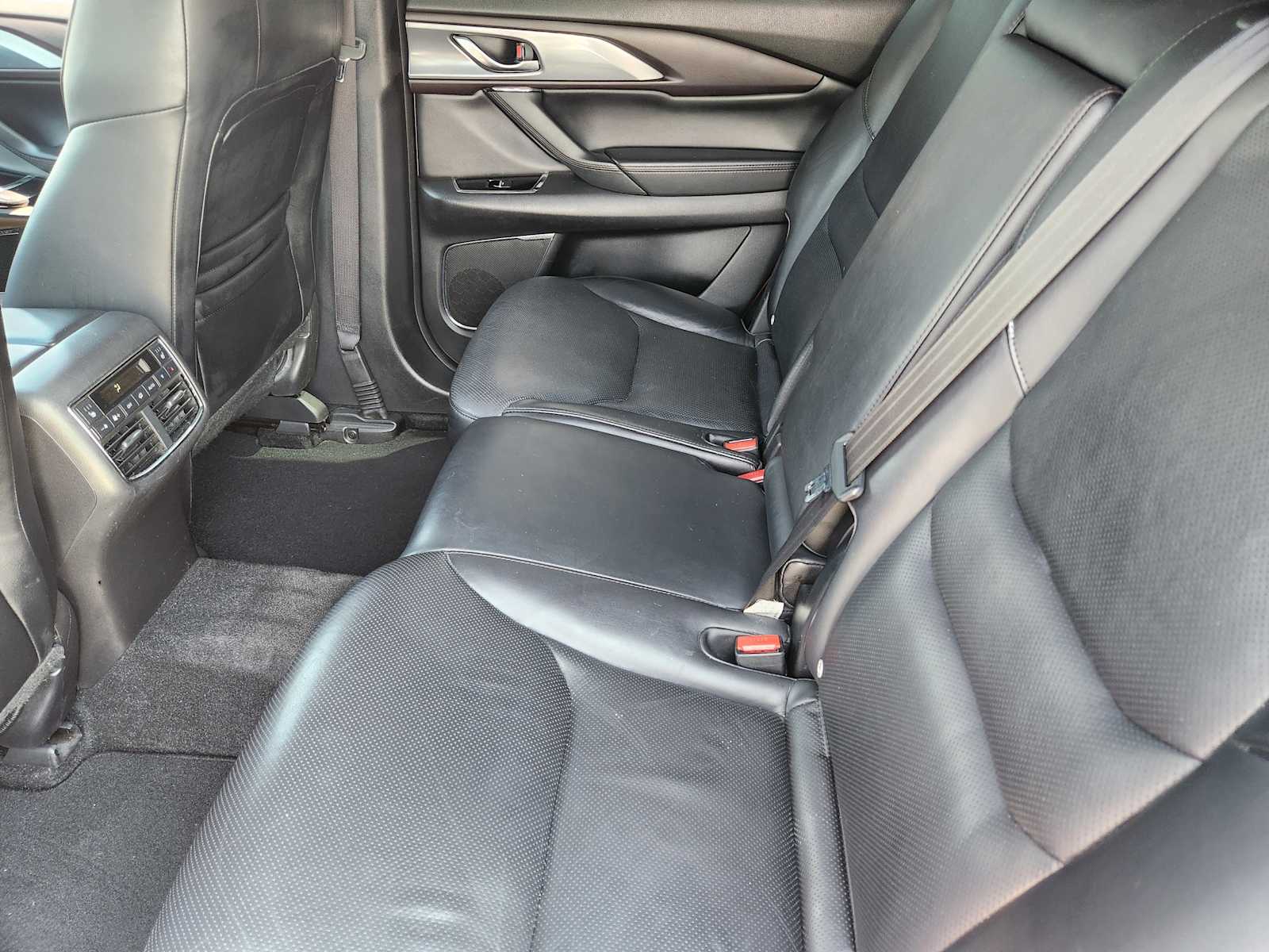 2018 Mazda CX-9 Grand Touring photo 23