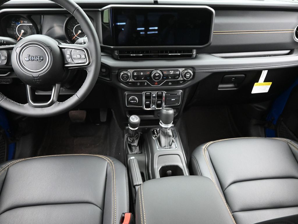 2025 Jeep Gladiator Sport photo 9