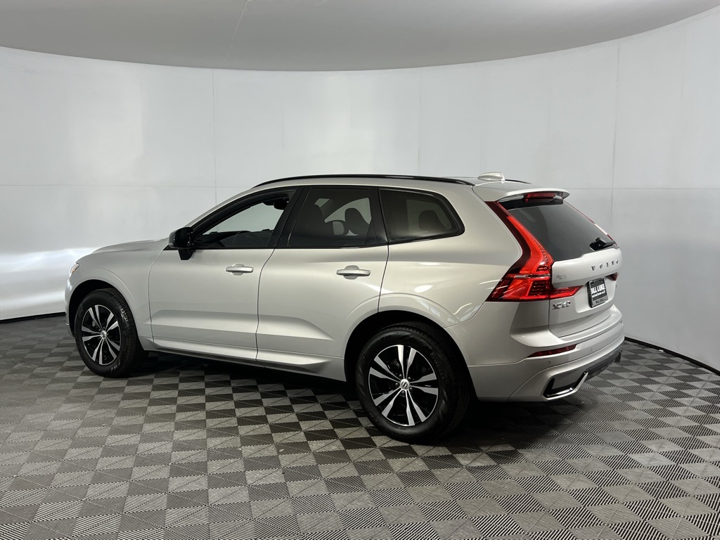 2024 Volvo XC60 B5 Core photo 7