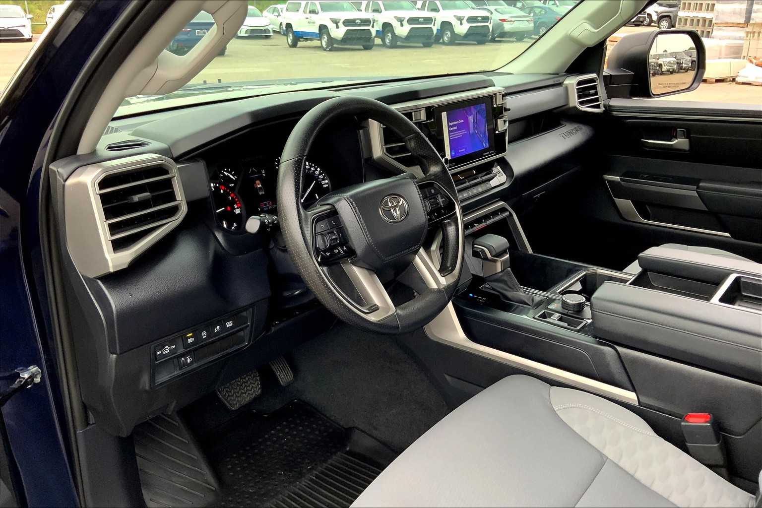 2022 Toyota Tundra SR5 photo 16