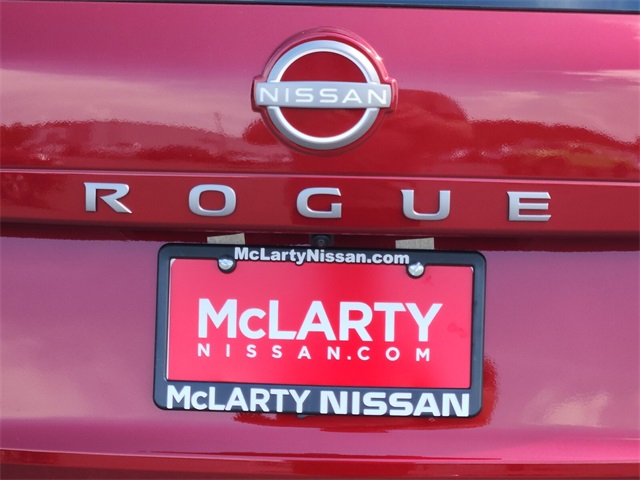 2026 Nissan Rogue S photo 3