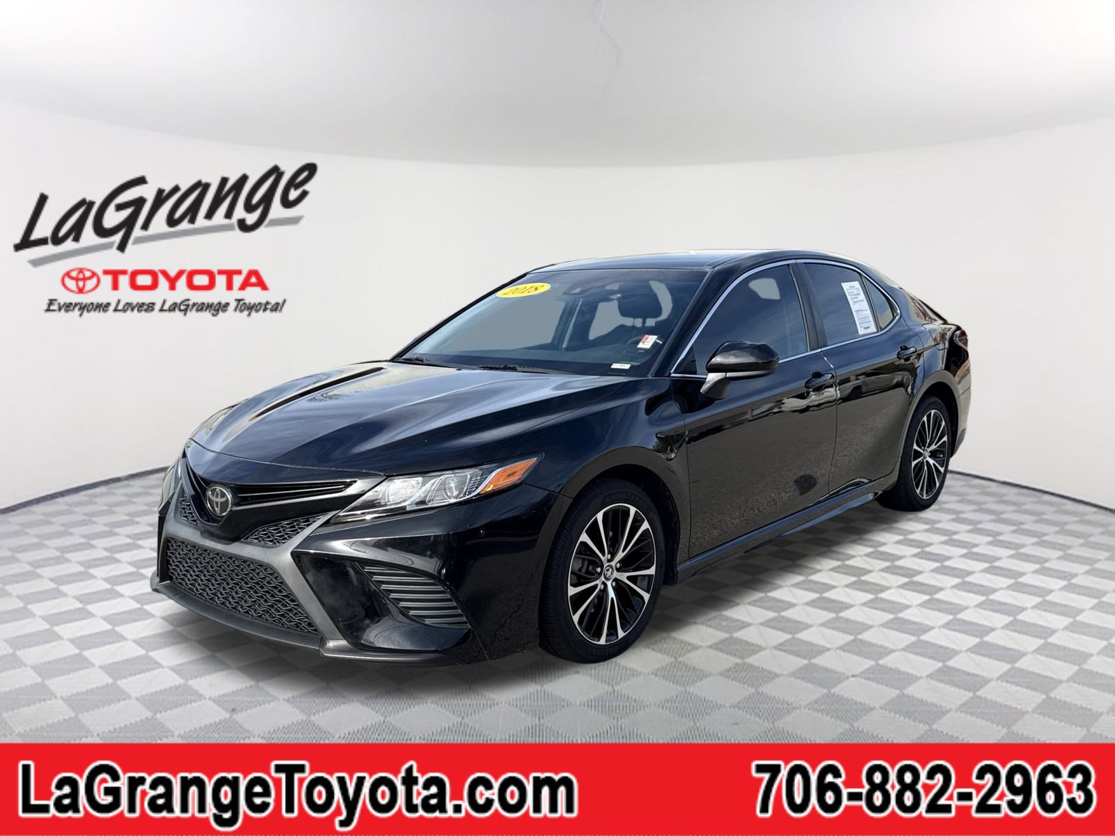 2018 Toyota Camry SE