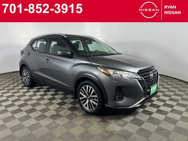 2023 Nissan Kicks SV's photo