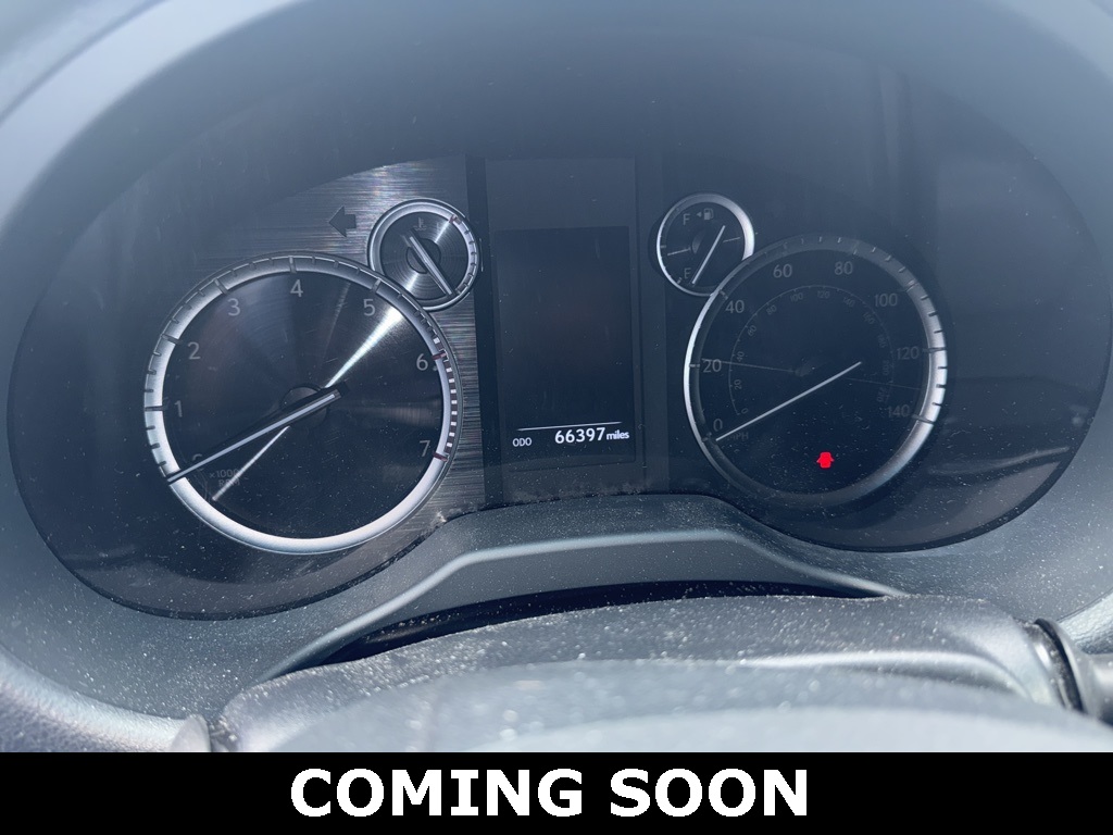 2022 Lexus GX 460 Luxury photo 2