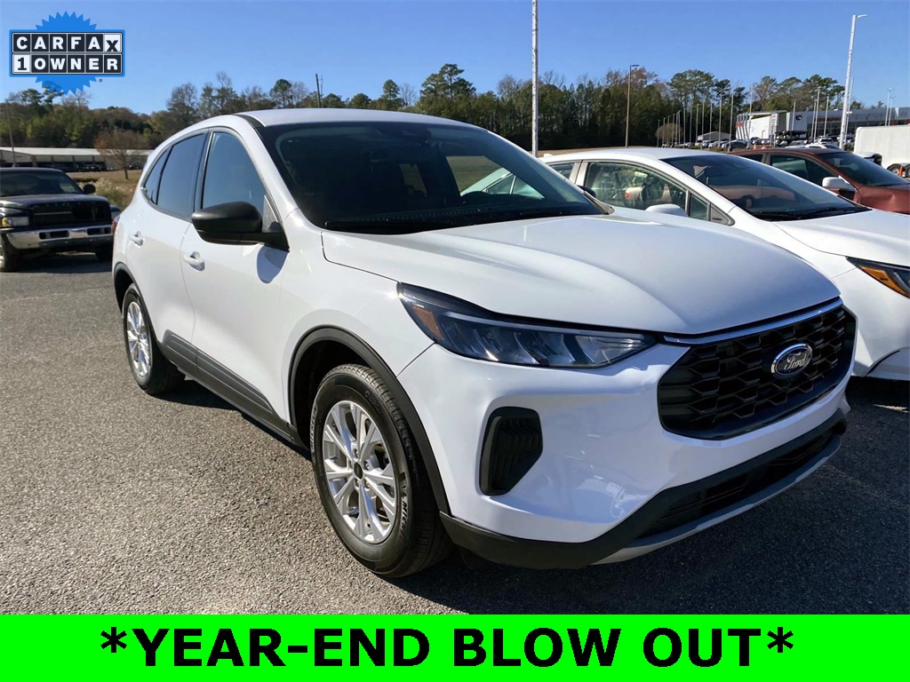 2025 Ford Escape Active's photo