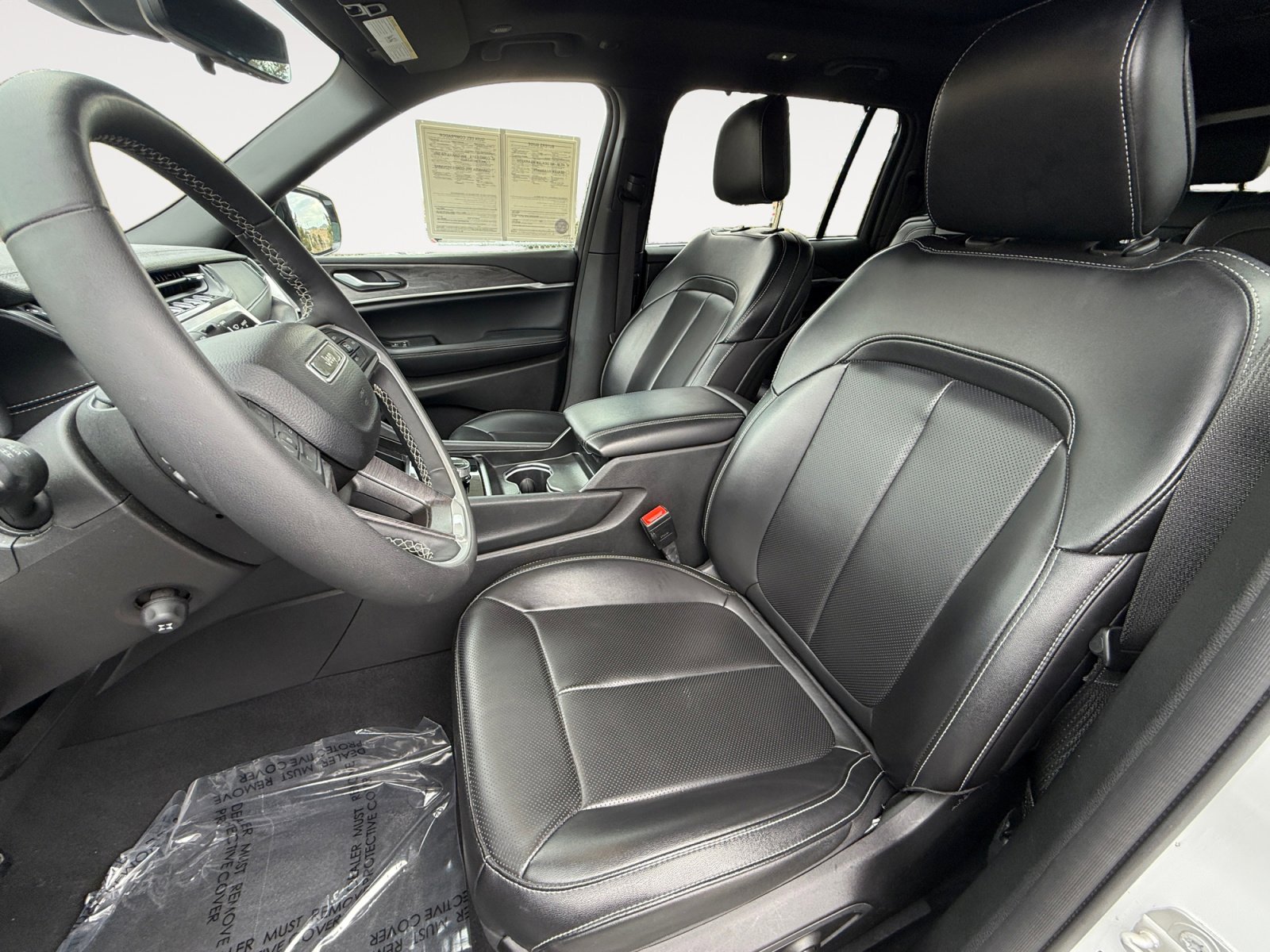 2024 Jeep Grand Cherokee Limited photo 10