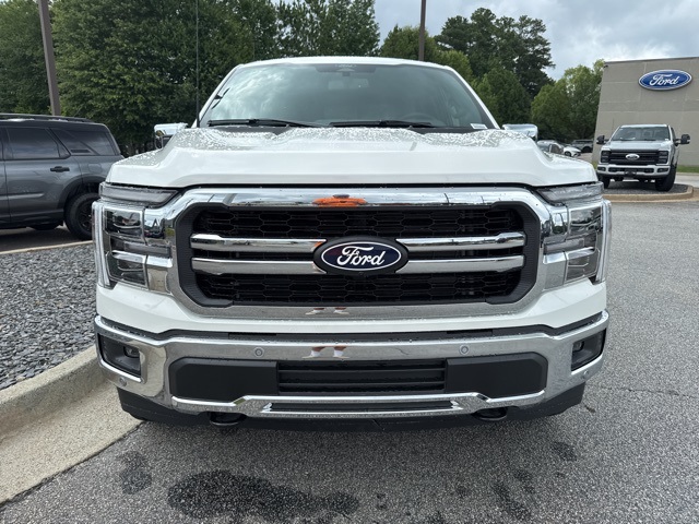 2025 Ford F-150 Lariat photo 4