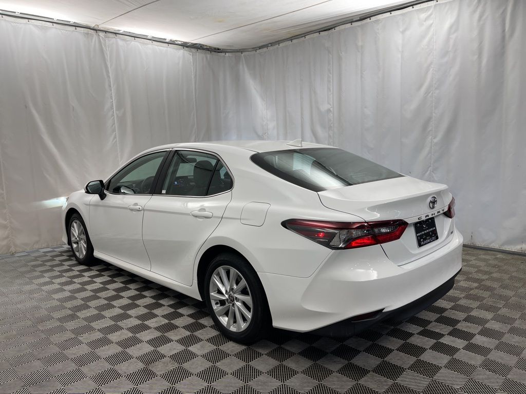 2024 Toyota Camry LE photo 4