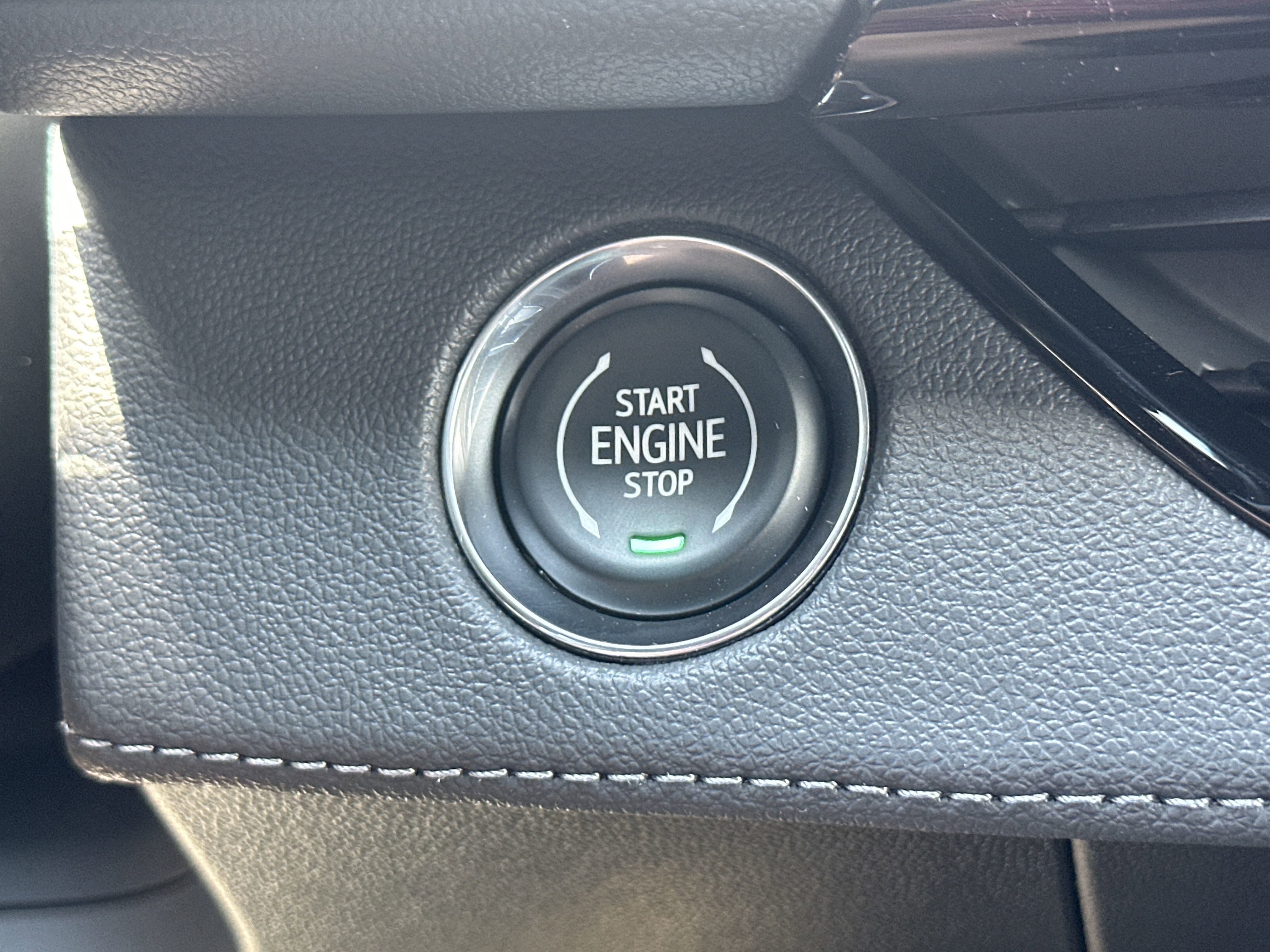 2025 Buick Enclave Sport Touring photo 8