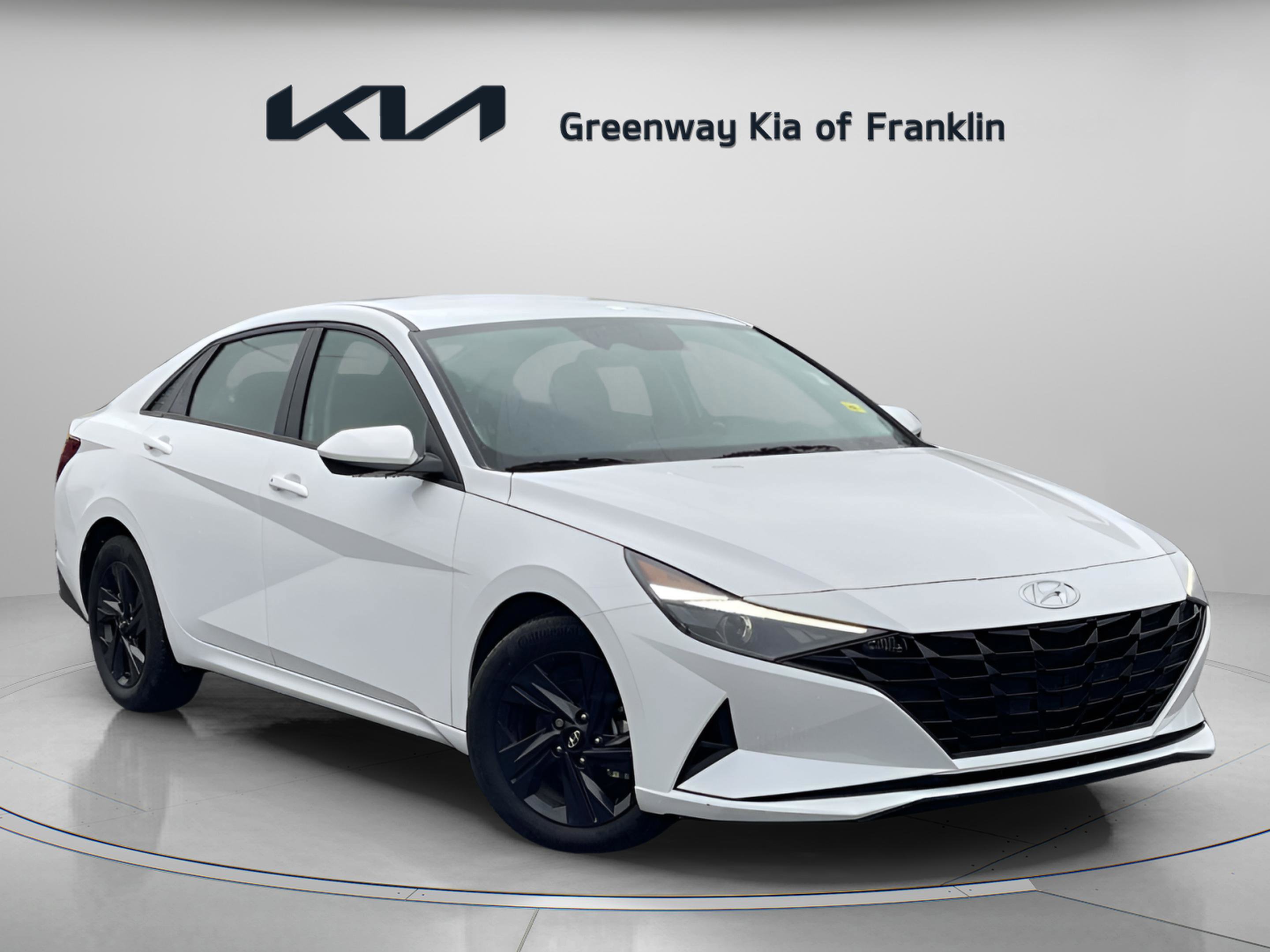 2023 Hyundai Elantra SEL's photo