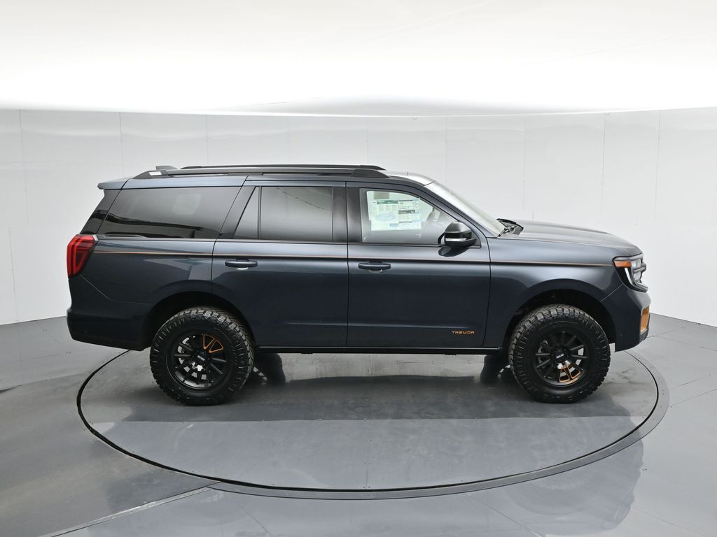 2025 Ford Expedition photo 41