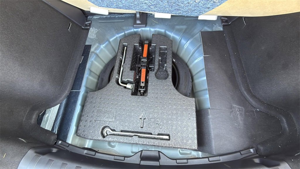 2024 Nissan Kicks SV photo 21