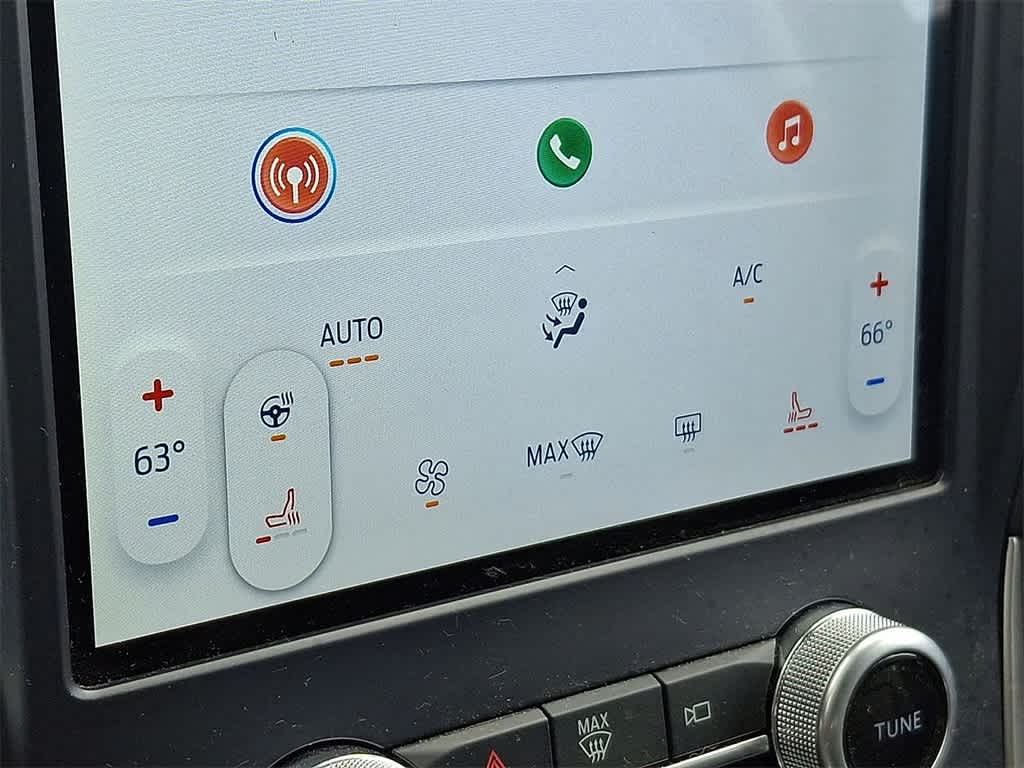 2022 Ford Edge SEL photo 21
