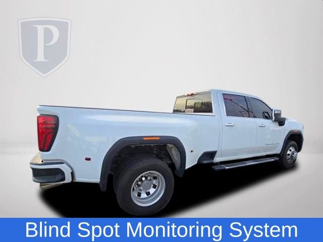 2024 Gmc Sierra 3500 HD Denali photo 2