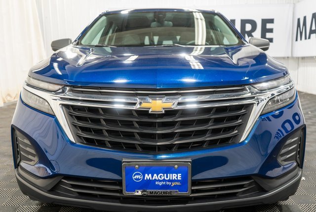 2022 Chevrolet Equinox LS photo 2