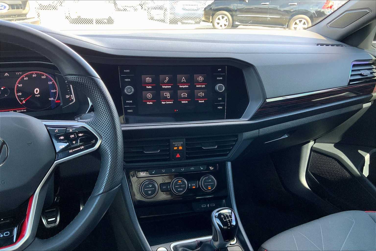 2024 Volkswagen Jetta GLI Autobahn Anniversary Edition photo 6