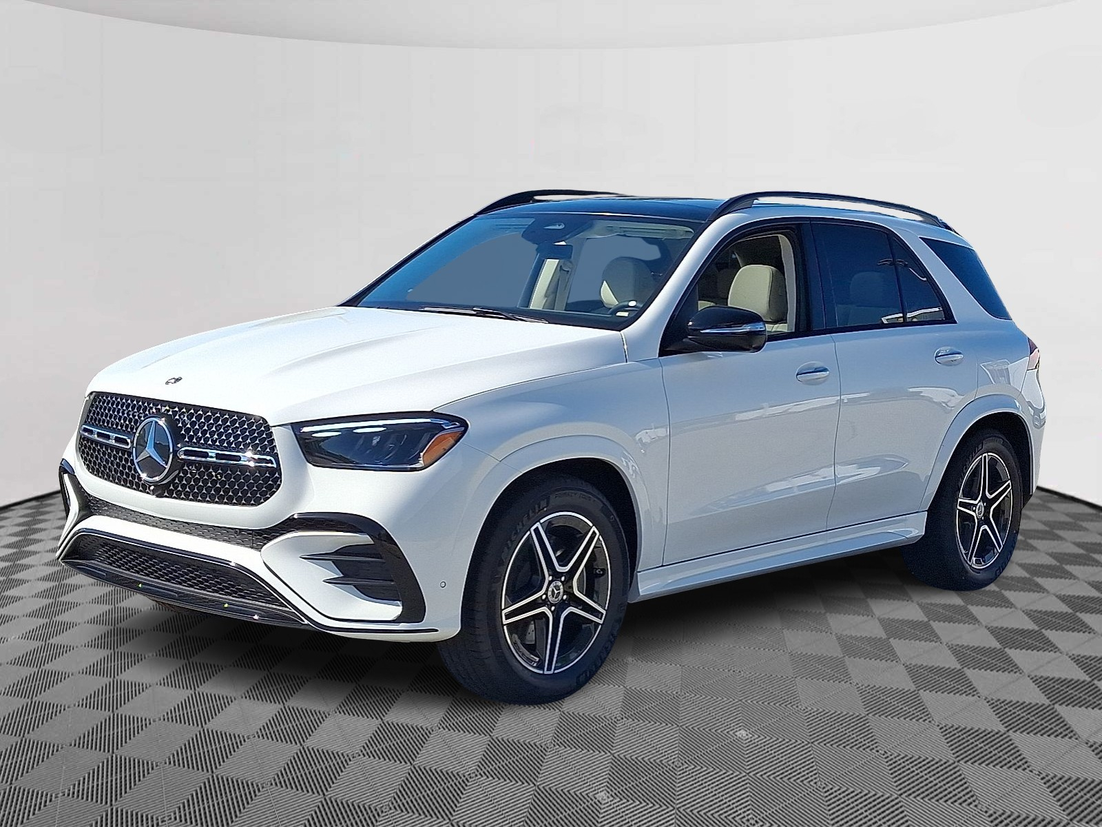 2026 Mercedes Benz GLE 350 4MATIC photo 3