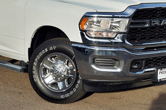 2024 Ram 2500 Tradesman photo 3