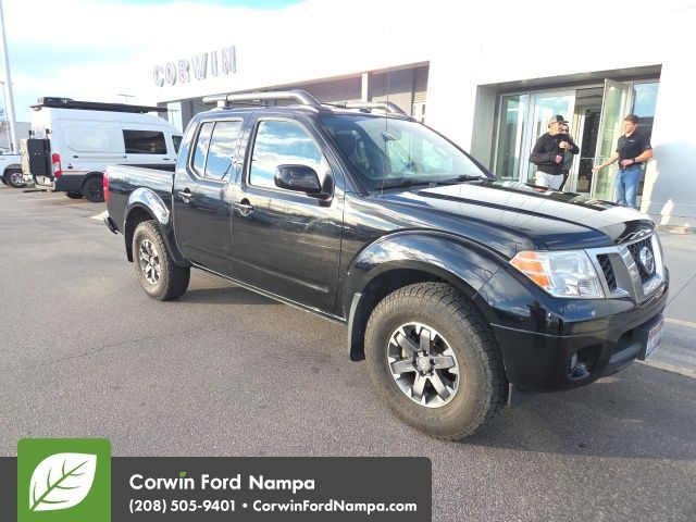 2015 Nissan Frontier PRO-4X's photo