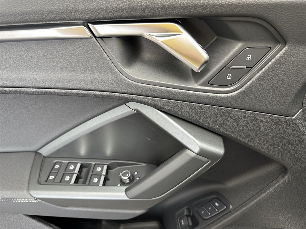 2025 Audi Q3 Premium S line photo 12