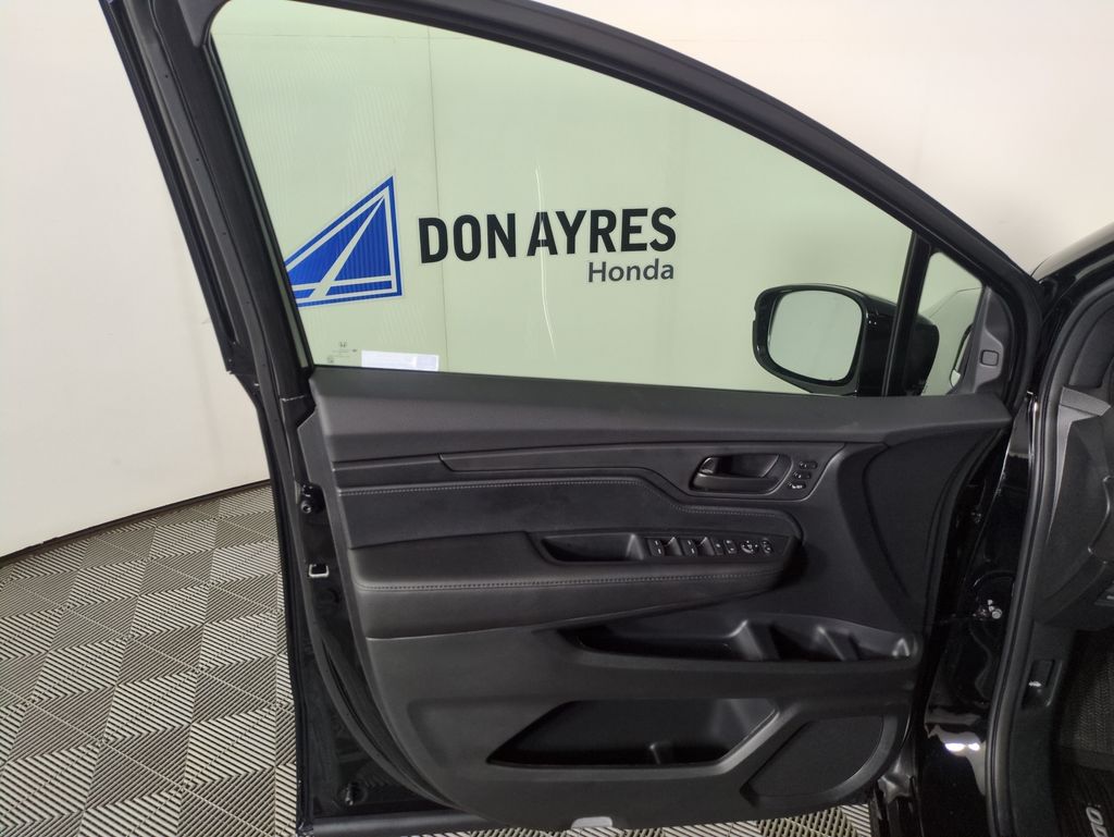 2026 Honda Odyssey photo 10