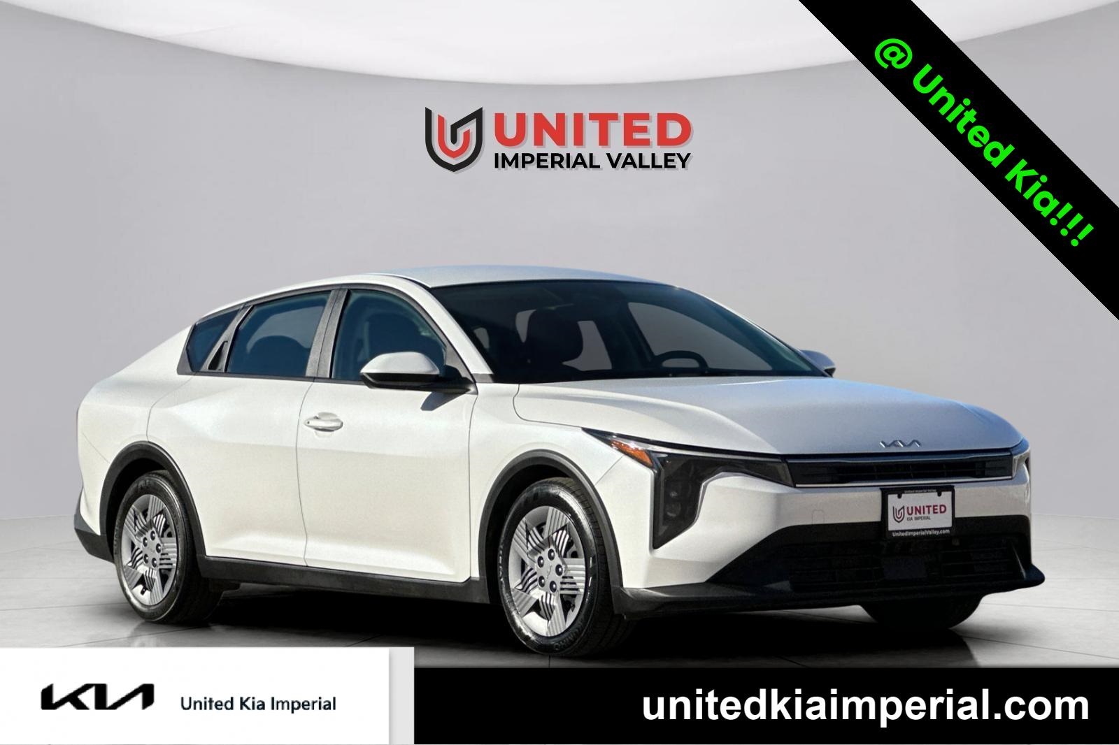 2025 Kia K4 LX's photo