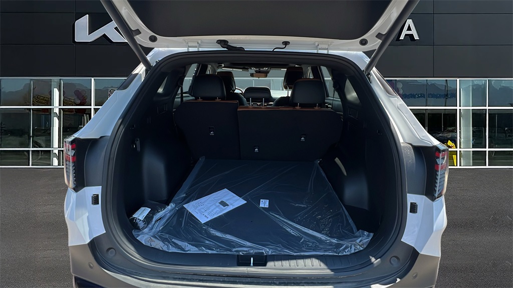 2026 Kia Sportage X-Line photo 17