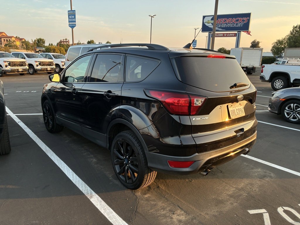 2019 Ford Escape SE photo 3