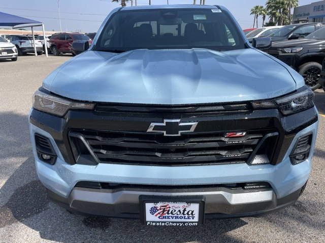 2025 Chevrolet Colorado Z71 photo 2