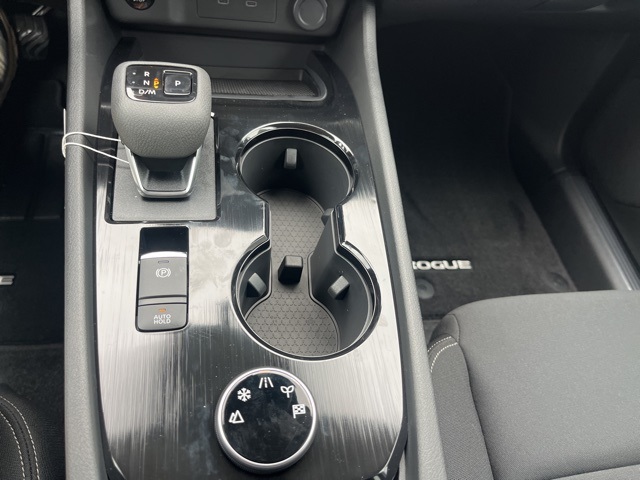 2025 Nissan Rogue S photo 33